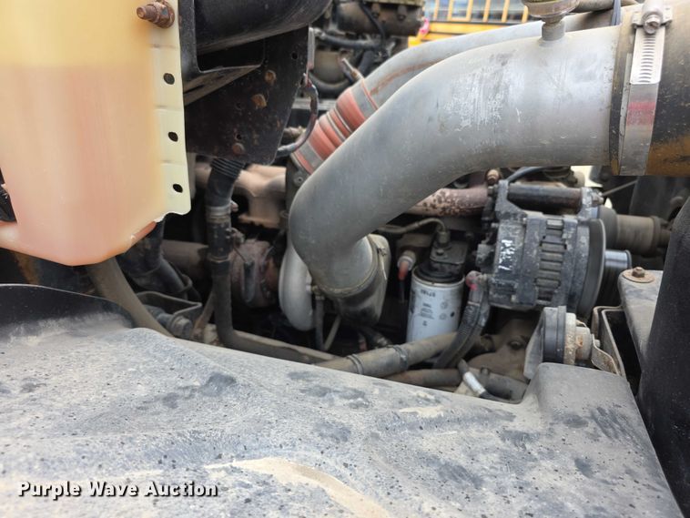 image for item FI0613 2003 Freightliner  FS65 school bus