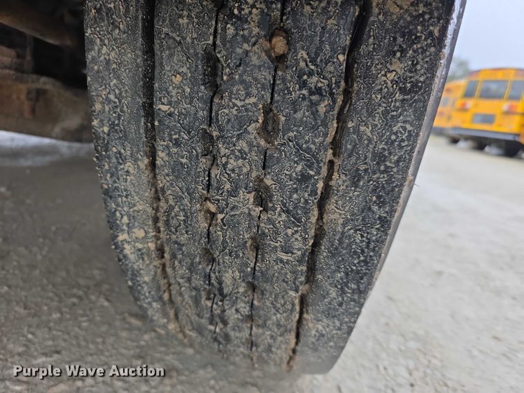 image for item FI0613 2003 Freightliner  FS65 school bus