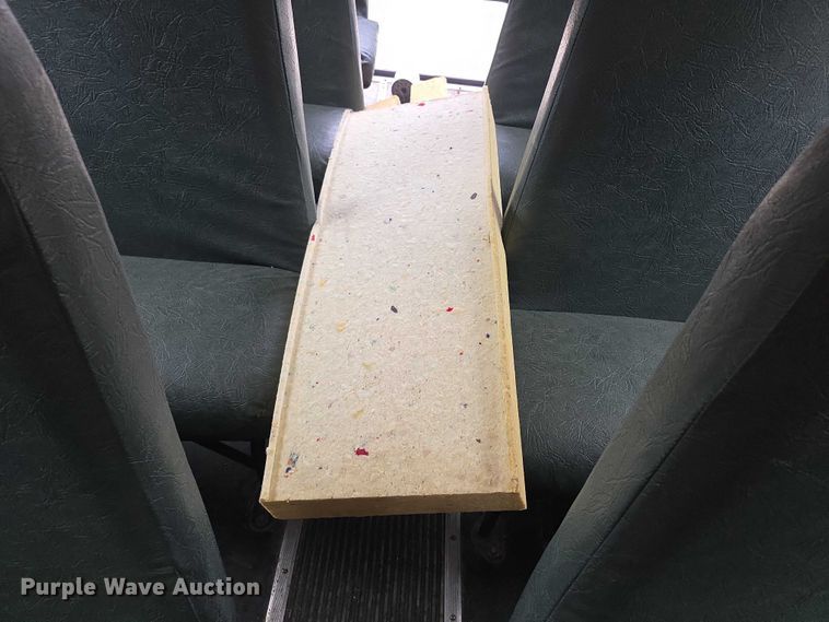 image for item FI0613 2003 Freightliner  FS65 school bus