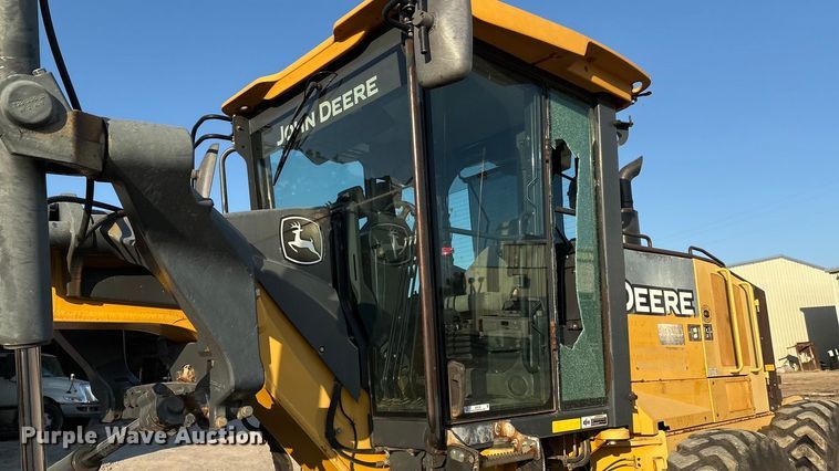 image for item IE9238 2009 John Deere 670G motor grader