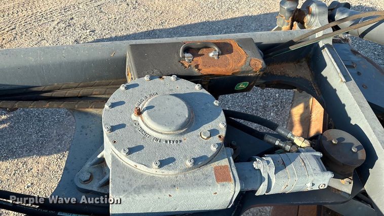 image for item IE9238 2009 John Deere 670G motor grader