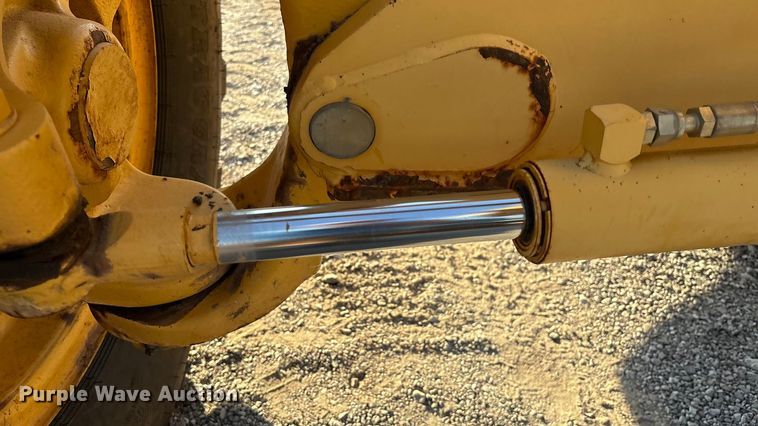 image for item IE9238 2009 John Deere 670G motor grader