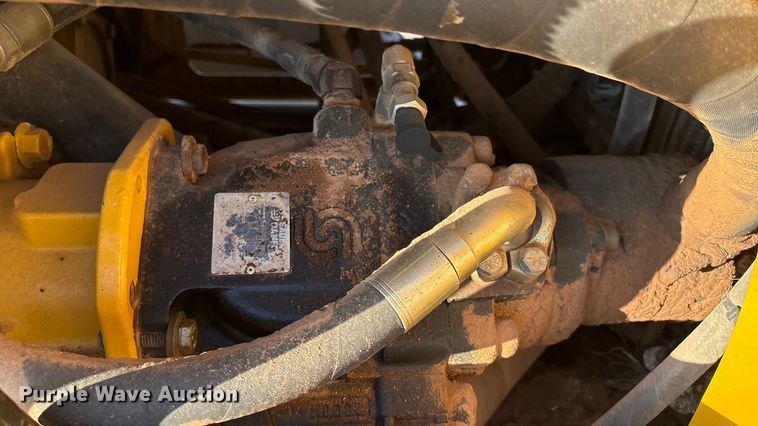 image for item IE9238 2009 John Deere 670G motor grader