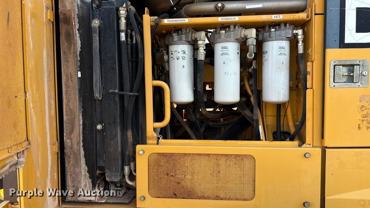 image for item IE9238 2009 John Deere 670G motor grader