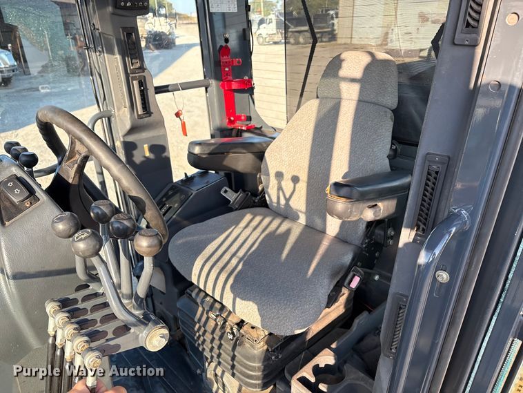 image for item IE9238 2009 John Deere 670G motor grader