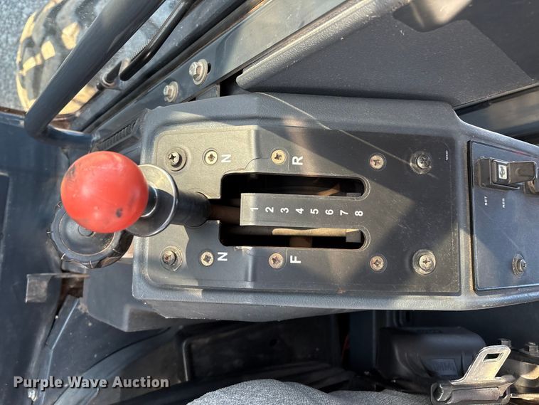 image for item IE9238 2009 John Deere 670G motor grader