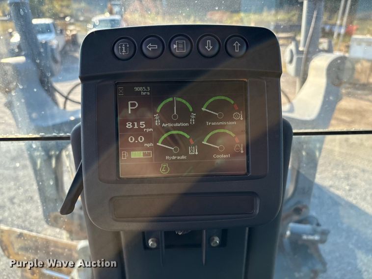 image for item IE9238 2009 John Deere 670G motor grader