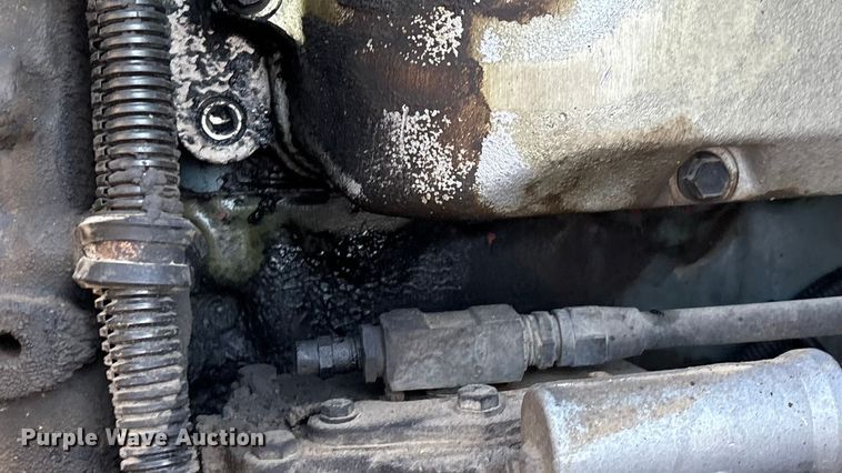 image for item IE9240 1997 International 9200 semi truck