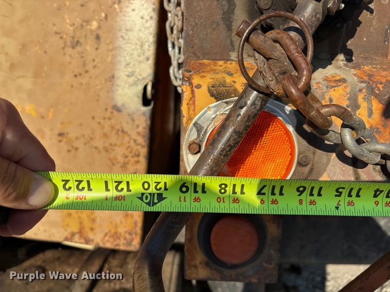 image for item IE9241 2001 International 4700 dump truck