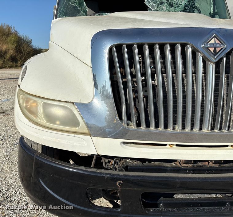 image for item IE9242 2007 International 4400 dump truck