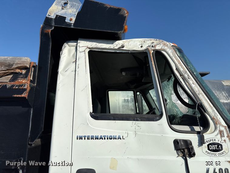 image for item IE9242 2007 International 4400 dump truck