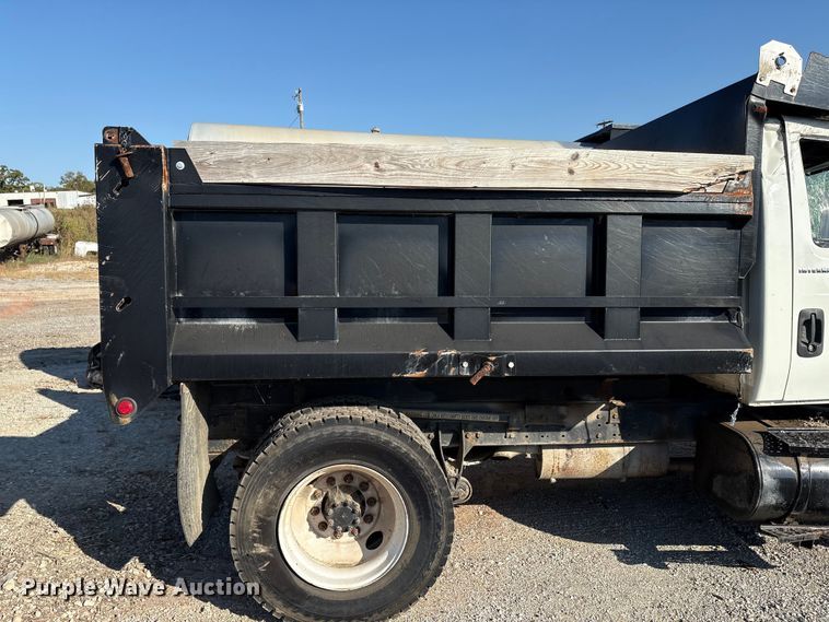 image for item IE9242 2007 International 4400 dump truck