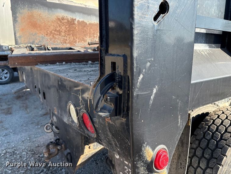 image for item IE9242 2007 International 4400 dump truck