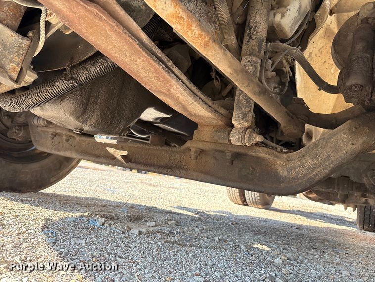 image for item IE9242 2007 International 4400 dump truck