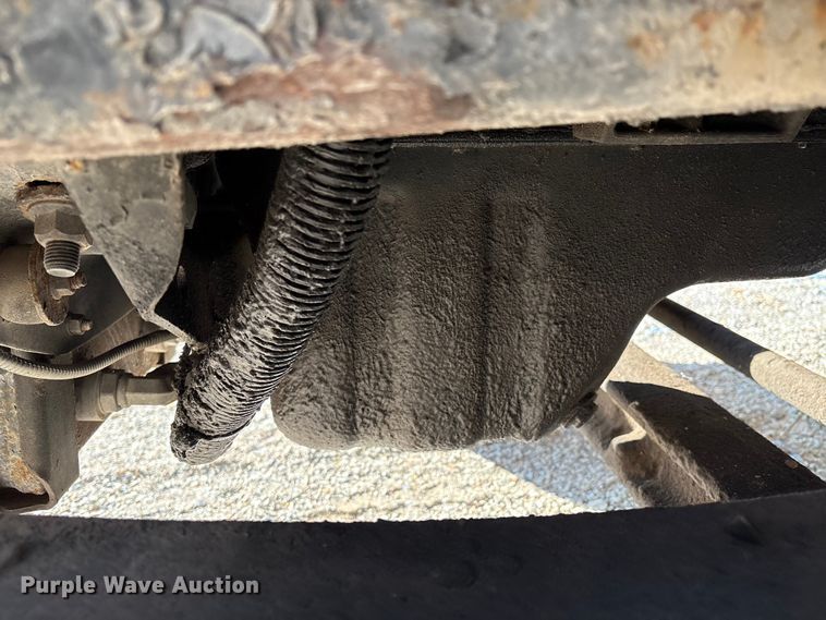 image for item IE9242 2007 International 4400 dump truck