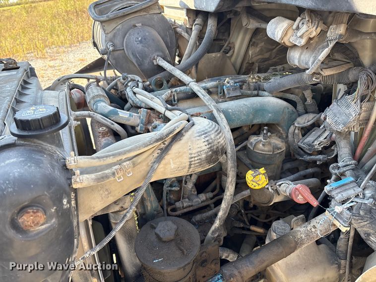 image for item IE9242 2007 International 4400 dump truck