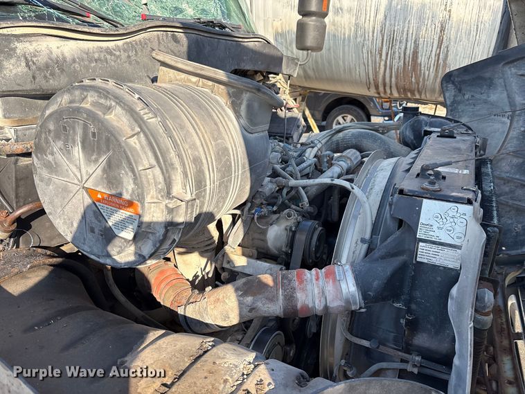 image for item IE9242 2007 International 4400 dump truck