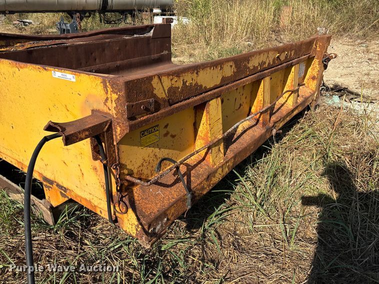 image for item IE9243 Dump bed