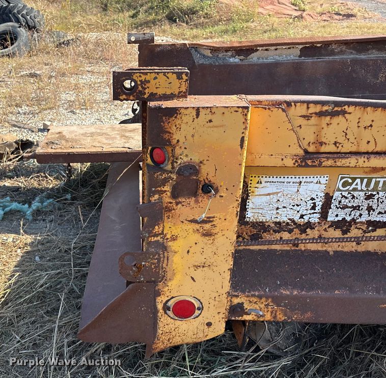 image for item IE9243 Dump bed