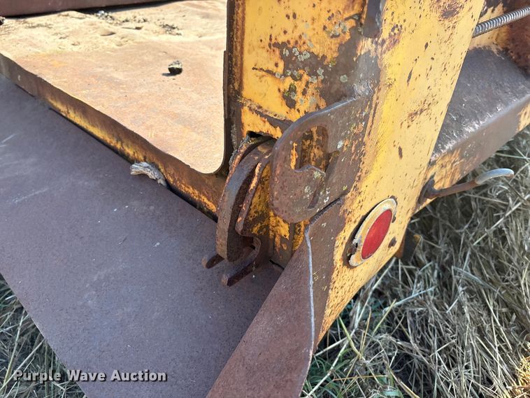 image for item IE9243 Dump bed