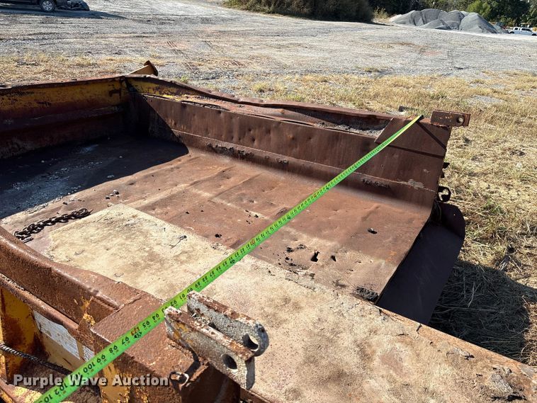 image for item IE9243 Dump bed
