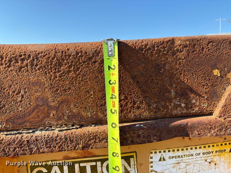 image for item IE9243 Dump bed