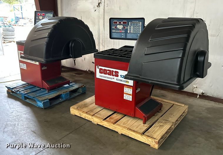 image for item DF8629 (2) Coats 1250 tire balance machines