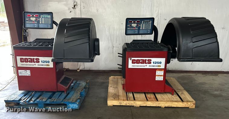 image for item DF8629 (2) Coats 1250 tire balance machines