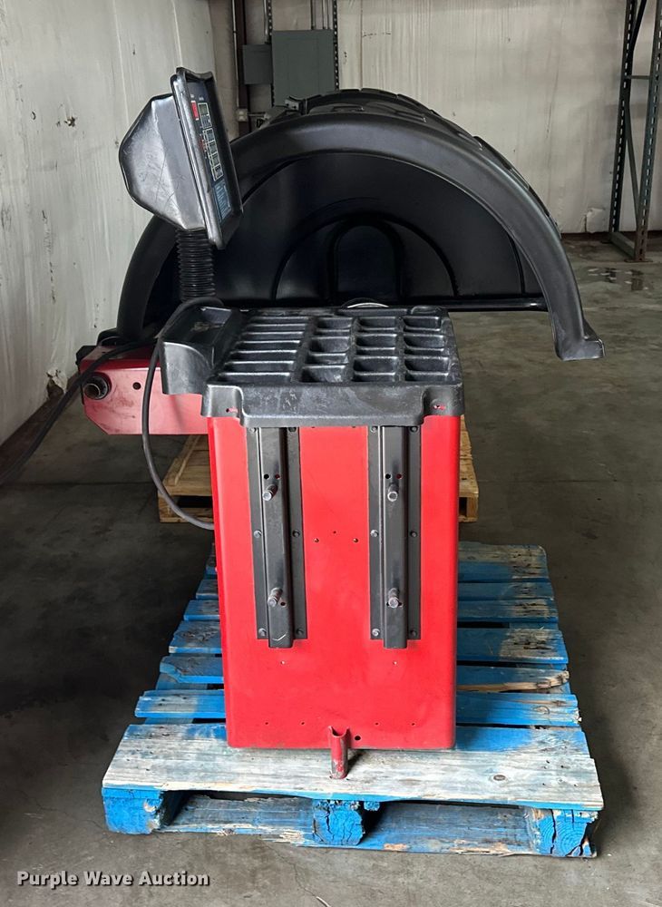 image for item DF8629 (2) Coats 1250 tire balance machines