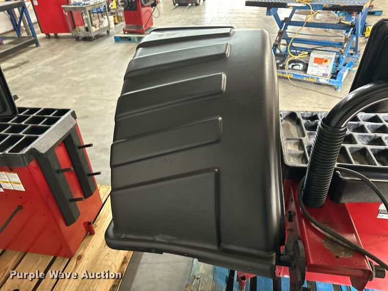 image for item DF8629 (2) Coats 1250 tire balance machines