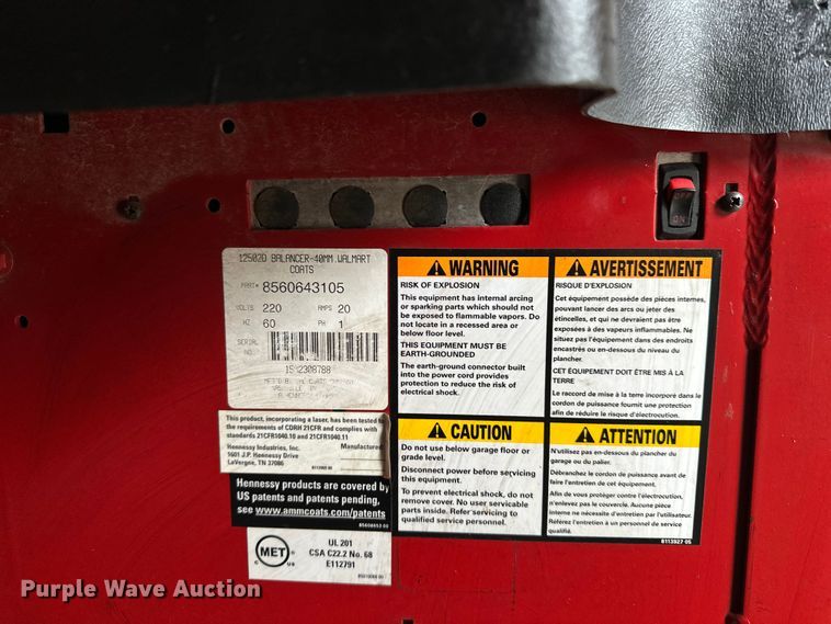 image for item DF8629 (2) Coats 1250 tire balance machines