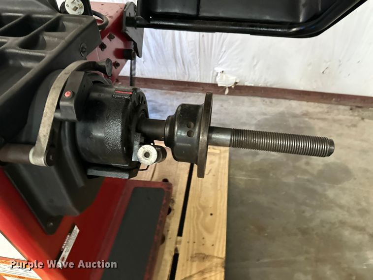 image for item DF8629 (2) Coats 1250 tire balance machines