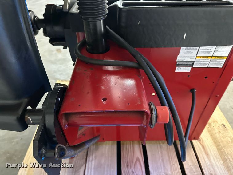 image for item DF8629 (2) Coats 1250 tire balance machines