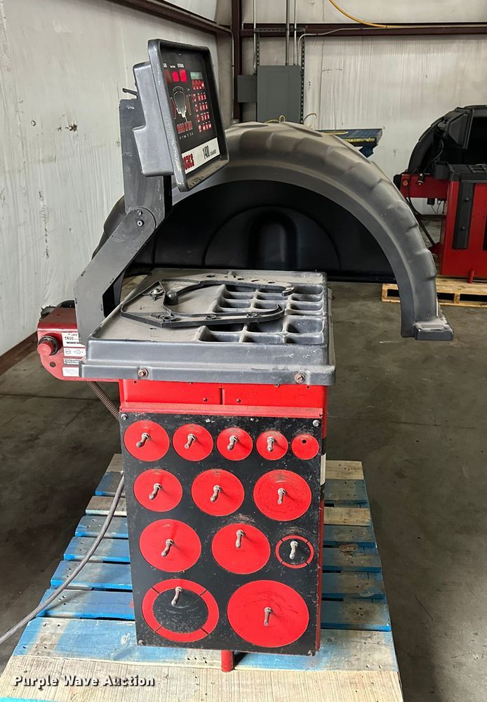 image for item DF8631 Coats 1400 tire balancer