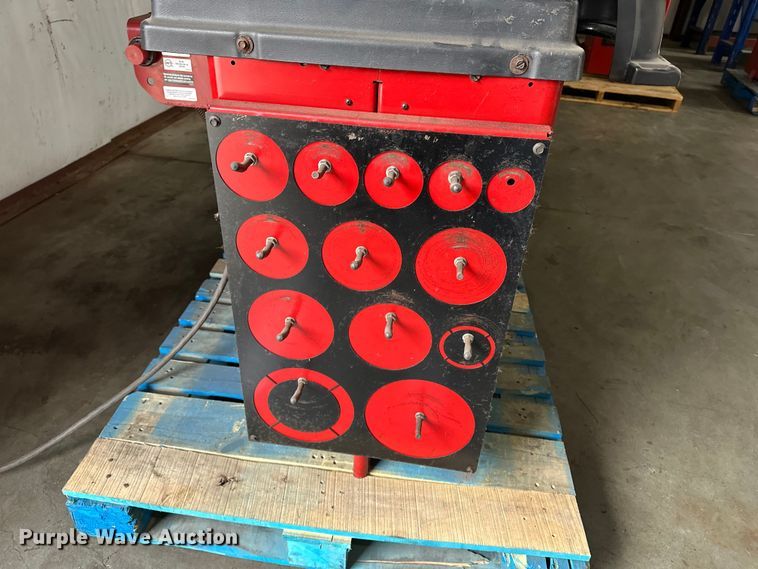 image for item DF8631 Coats 1400 tire balancer