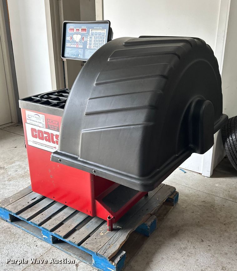 image for item DF8632 (2) Coats tire machines 