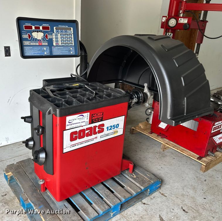 image for item DF8632 (2) Coats tire machines 