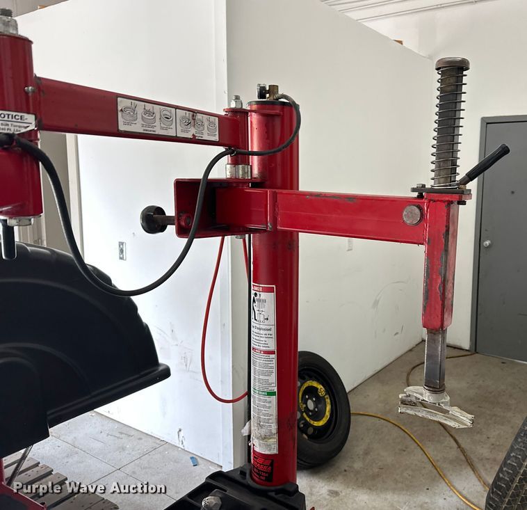 image for item DF8632 (2) Coats tire machines 