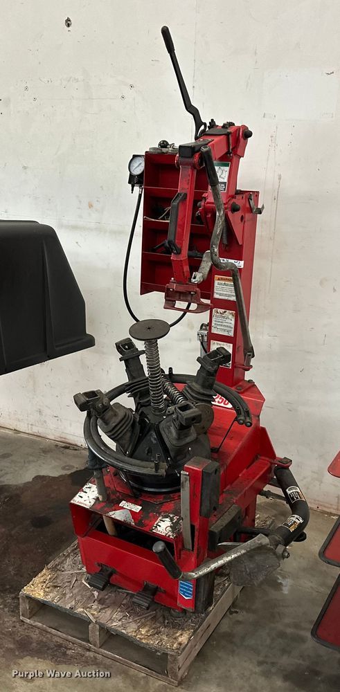 image for item DF8636 (3) tire machines