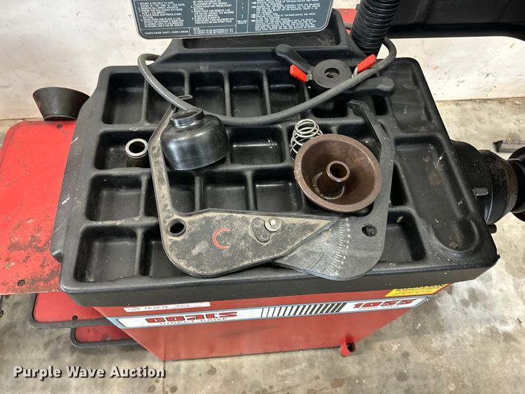 image for item DF8636 (3) tire machines