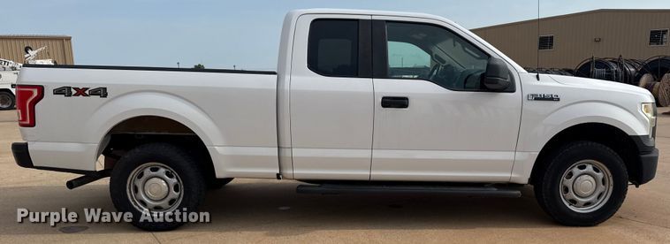 image for item DJ7784 2015 Ford F150 XL SuperCab pickup truck