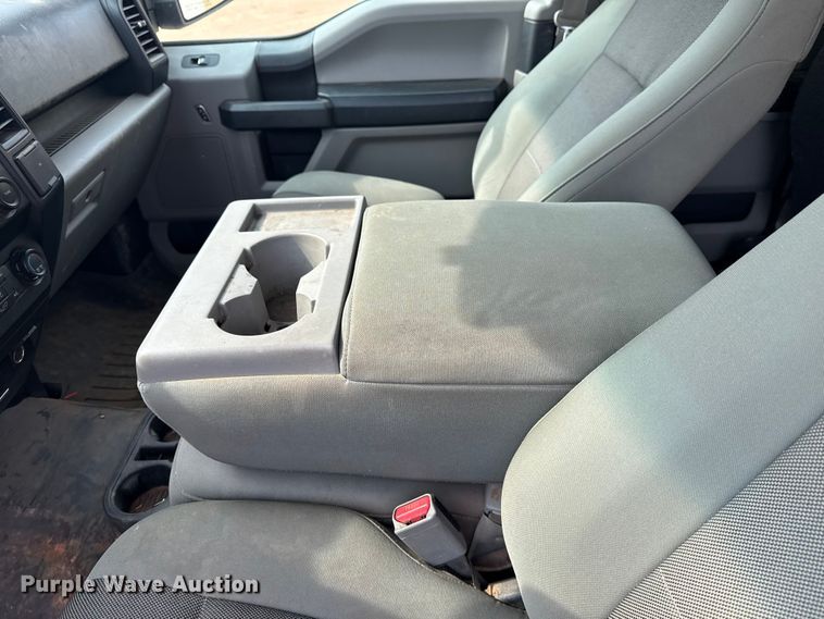 image for item DJ7784 2015 Ford F150 XL SuperCab pickup truck