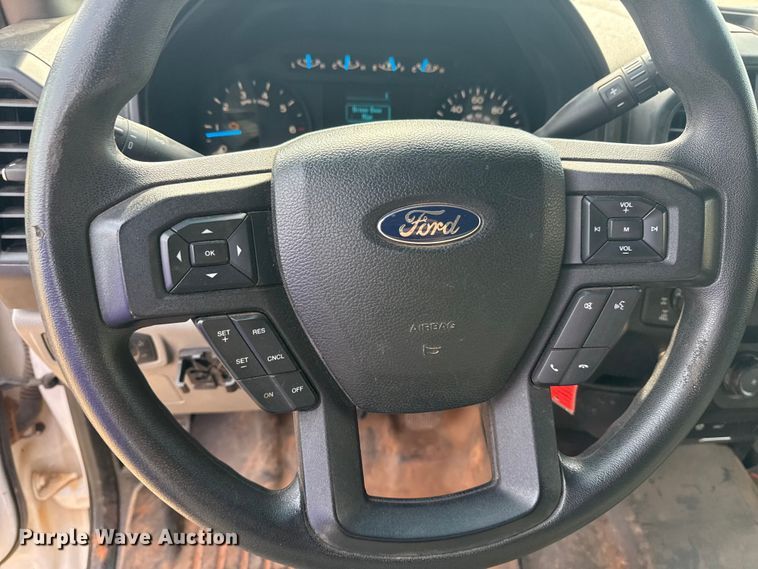 image for item DJ7784 2015 Ford F150 XL SuperCab pickup truck