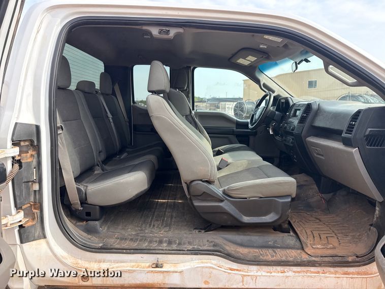 image for item DJ7784 2015 Ford F150 XL SuperCab pickup truck