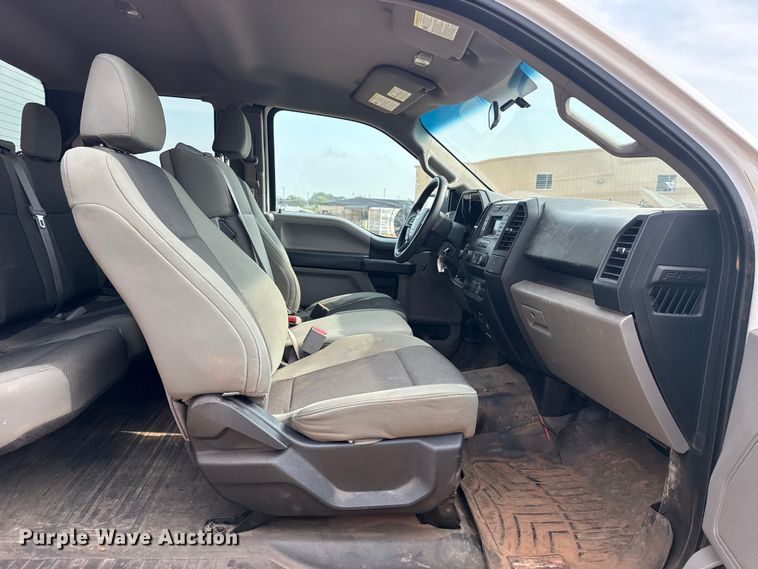 image for item DJ7784 2015 Ford F150 XL SuperCab pickup truck