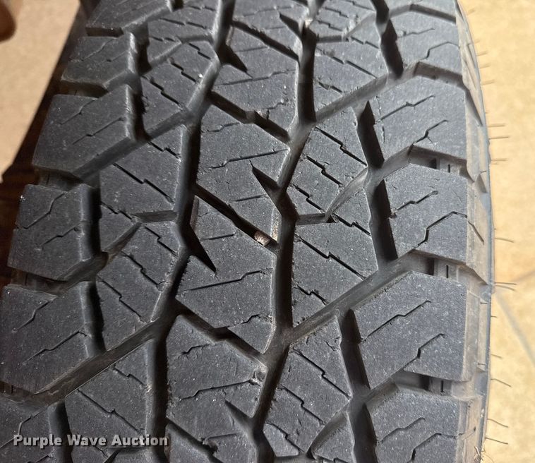 image for item DJ7784 2015 Ford F150 XL SuperCab pickup truck