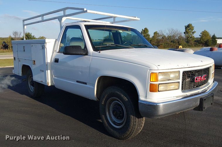 image for item DJ7859 1999 GMC Sierra 2500 utility bed pickup truck