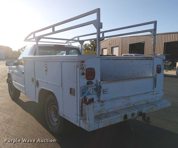 image for item DJ7859 1999 GMC Sierra 2500 utility bed pickup truck