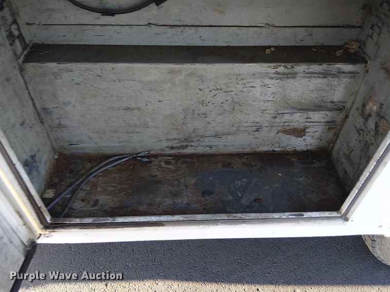 image for item DJ7859 1999 GMC Sierra 2500 utility bed pickup truck