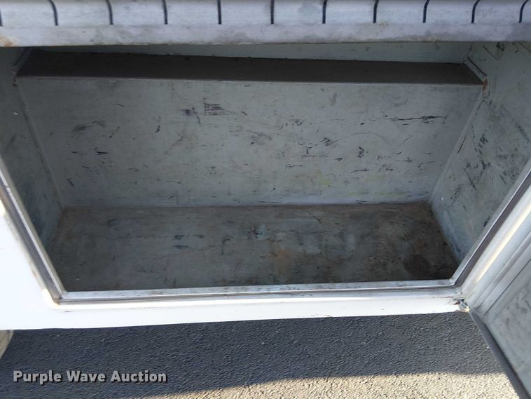 image for item DJ7859 1999 GMC Sierra 2500 utility bed pickup truck